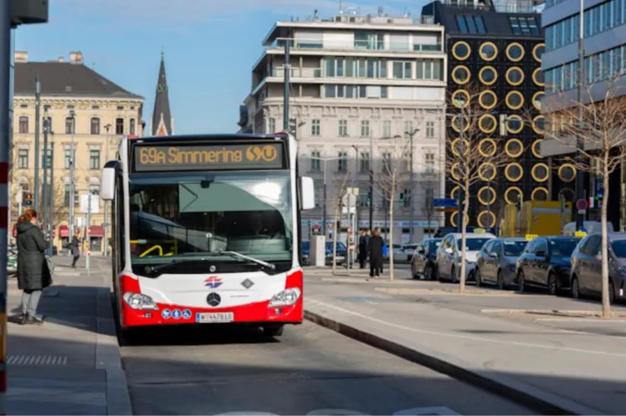 Autobús desde el aeropuerto de Viena al centro de la ciudad