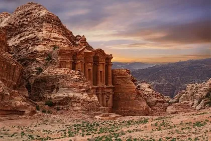 Monumento antiguo en Jordania