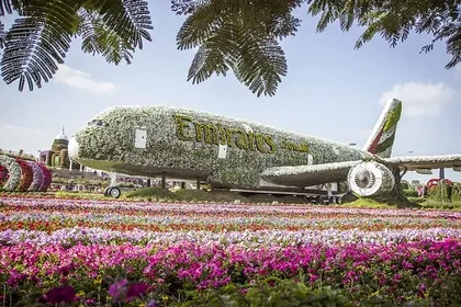 Floreciente jardín milagroso de Dubái