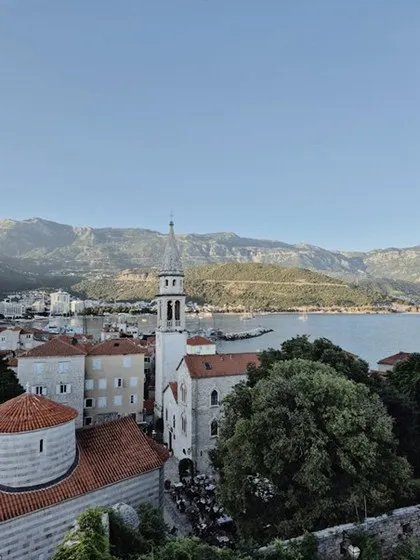 Complejo de la ciudadela de Budva en Montenegro